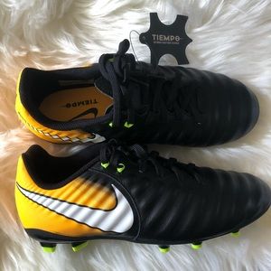 Nike Kids Tiempo Soccer Cleats